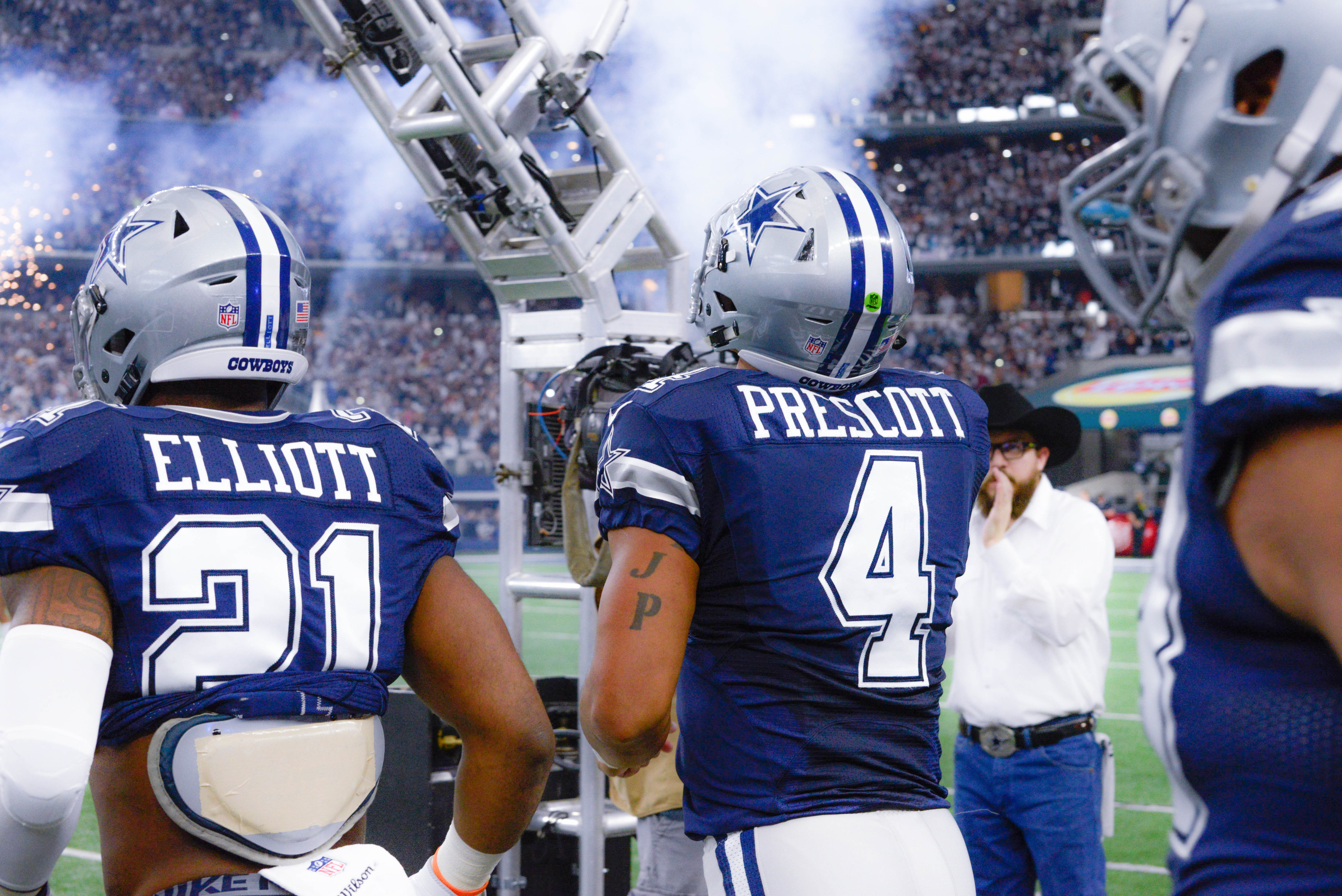 FIVE PLAYERS DALLAS COWBOYS NAMED TO THE PRO BOWL D210SPORTS