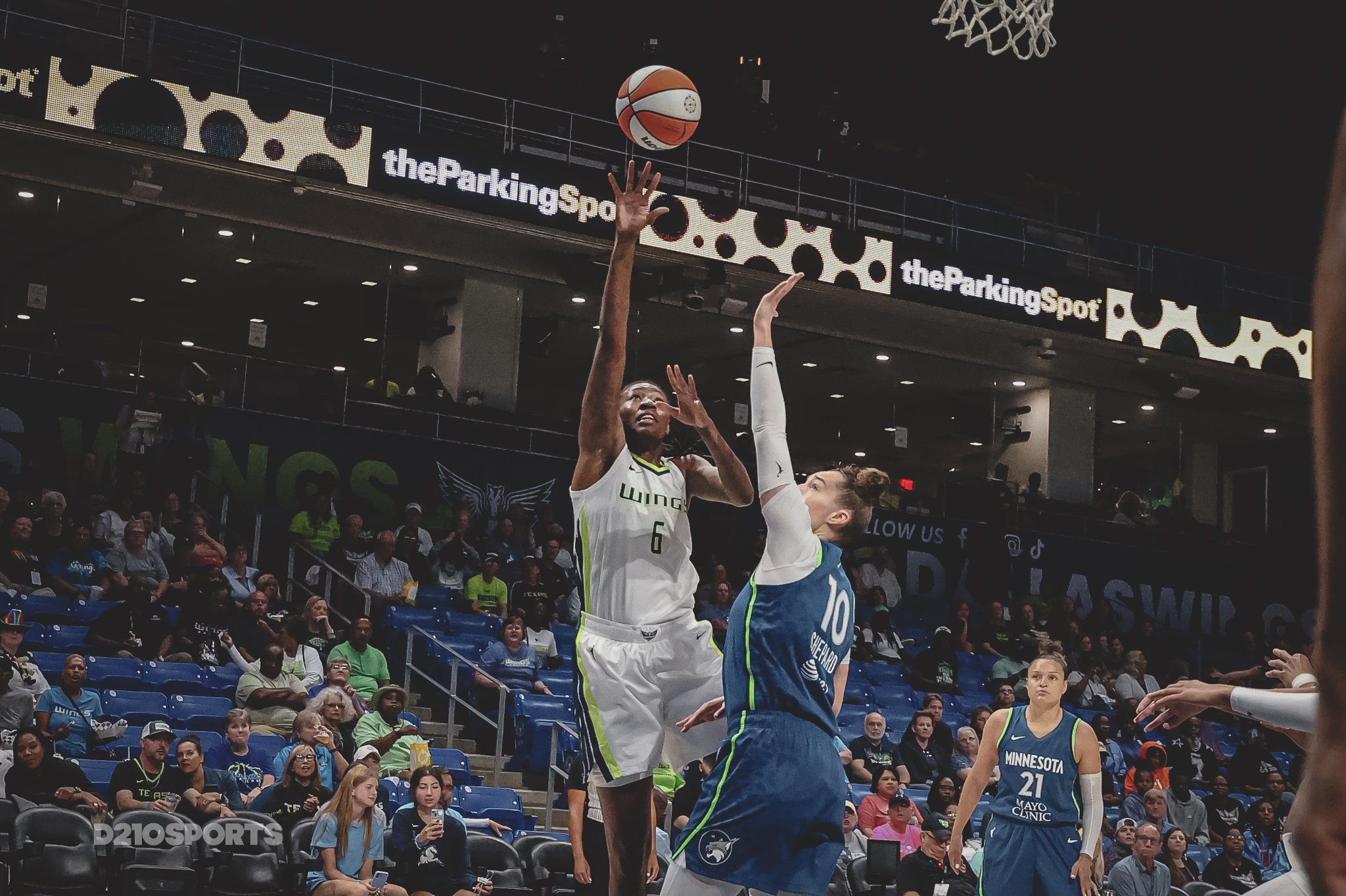 Dallas Wings win at home improved to 31 with a 9489 win over the