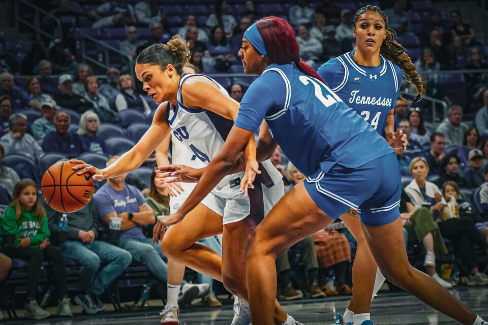 Photo By: D210SPORTS/Alexis Bernala