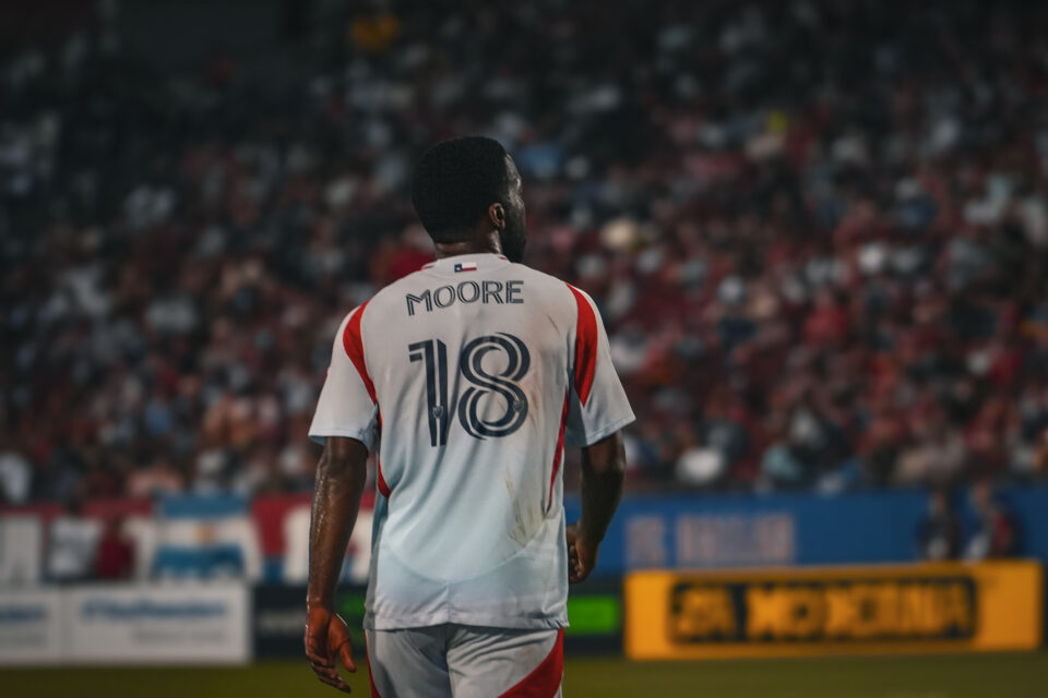 Photo By: D210SPORTS/Vernon Hadnot