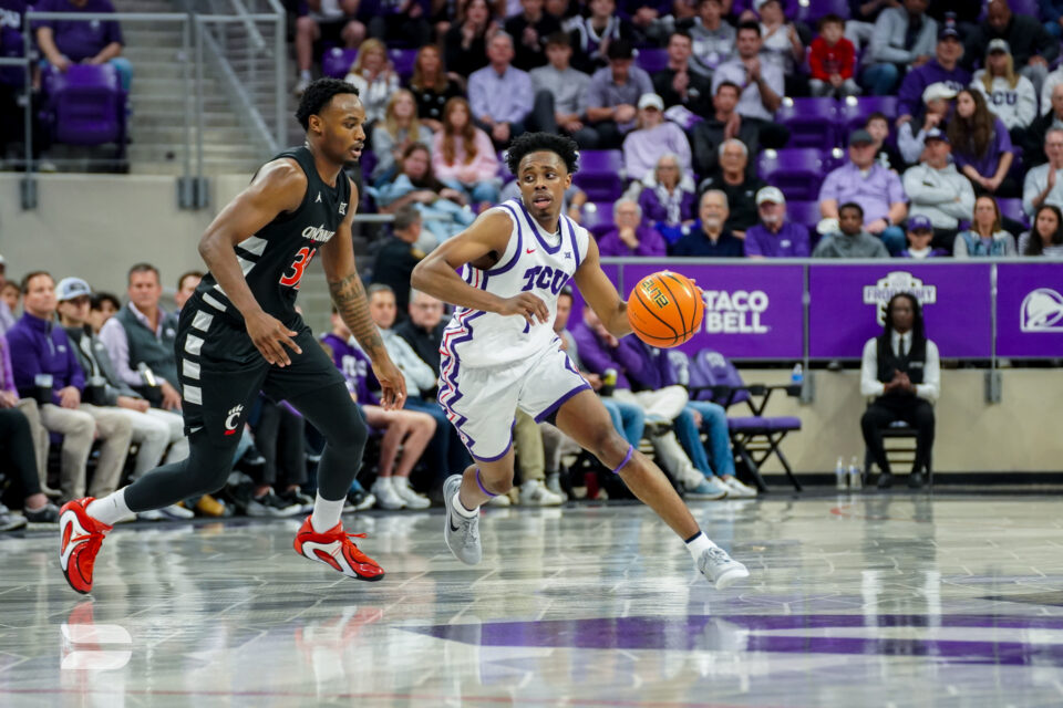 Photo By: D210SPORTS/Alexis Bernala