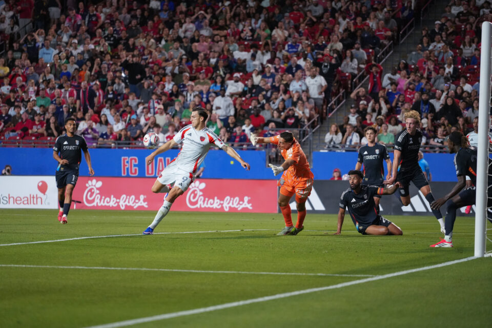 Photo By: D210SPORTS/Vernon Hadnot