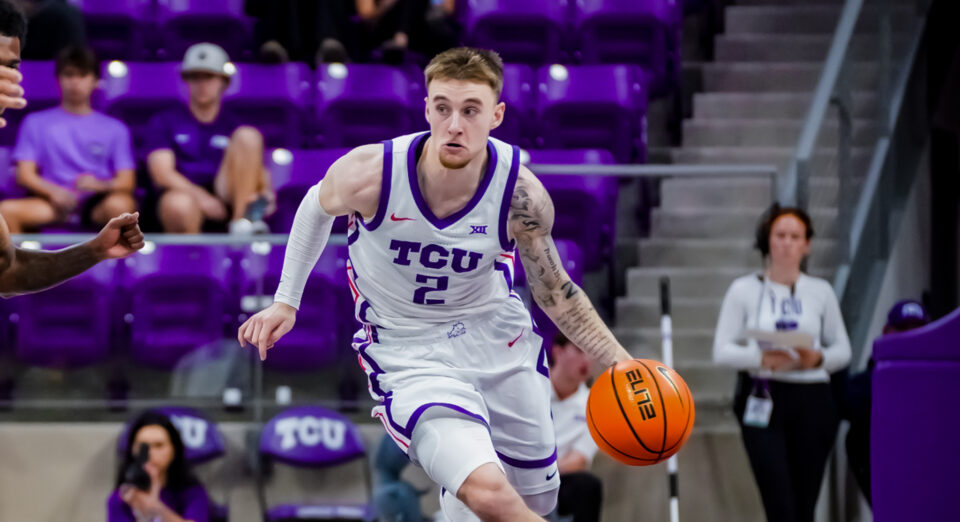 Photo By: D210SPORTS/Alexis Bernala