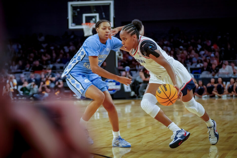 Photo By: D210SPORTS/Alexis Bernala