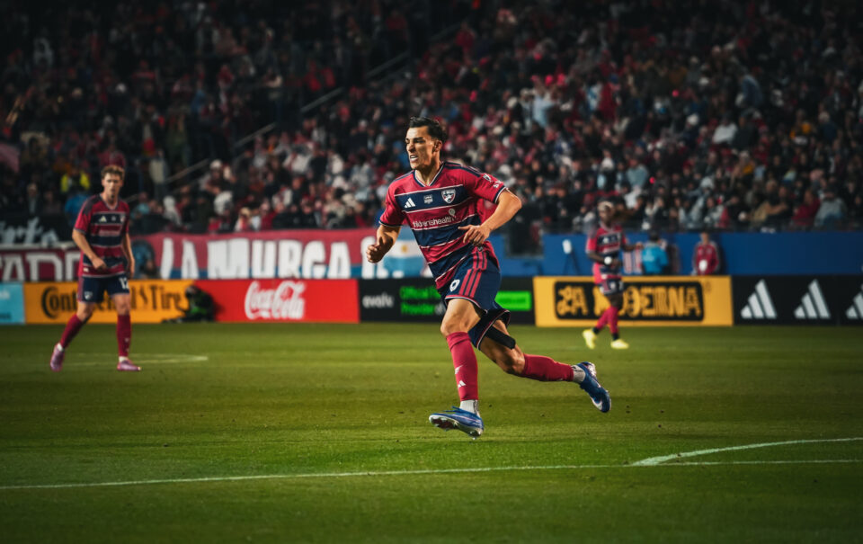 Photo By: D210SPORTS/Vernon Hadnot