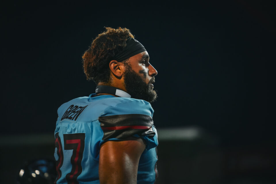Photo By: D210SPORTS/Vernon Hadnot