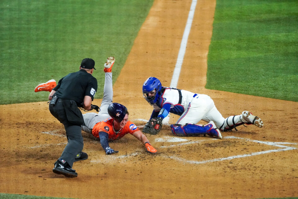 Photo By: D210SPORTS/Alexis Bernala