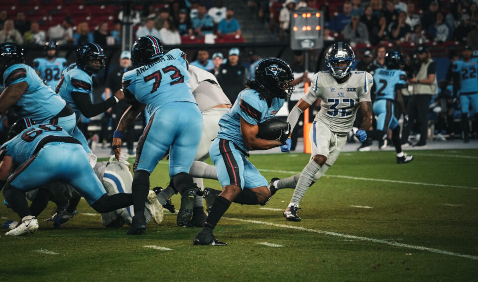 Photo By: D210SPORTS/Vernon Hadnot