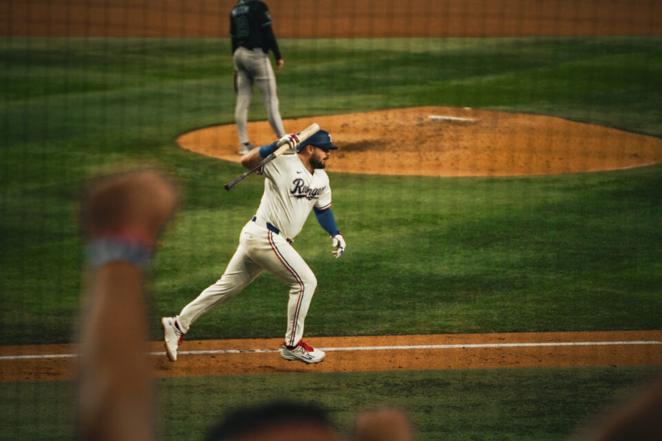 Photo By: D210SPORTS/Alexis Bernala